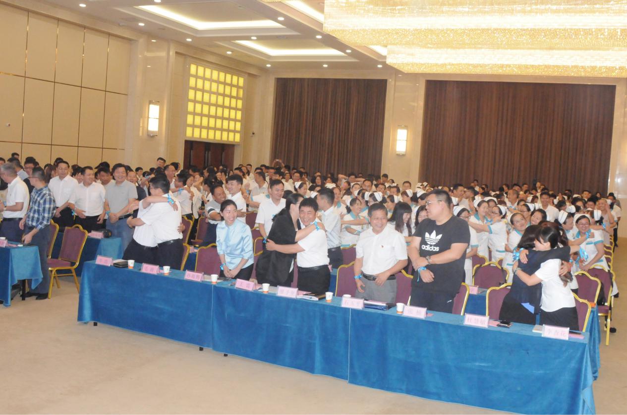 让爱绽放在希望里